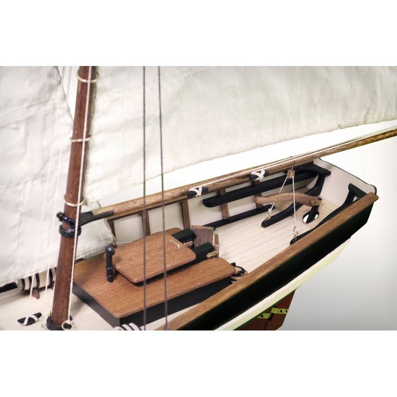 1/50 Swift Easy Build Sewn Sails Y6628