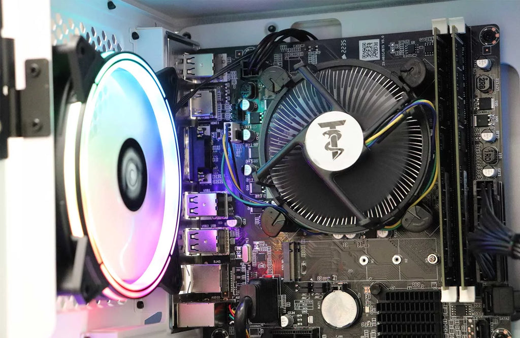 White Gaming PC with Intel Core i5, GTX 750 Ti 2GB, 16GB RAM, 1TB HDD Z661540